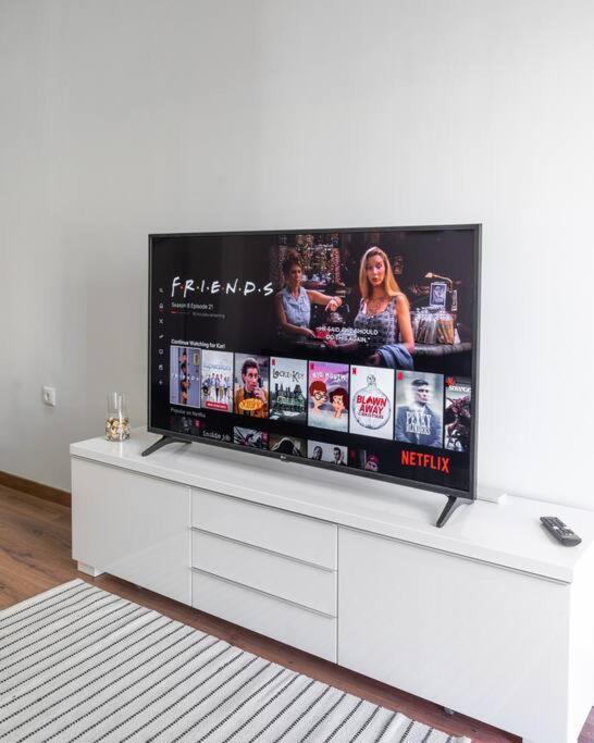 Modernised Athenian Apartment /W 2Br & 2Ba Экстерьер фото
